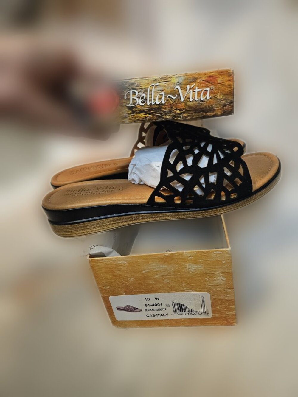 Bella Vita Cas-Italy Slide Sandals Womens 10 Wide Black Laser Cut Suede NIB